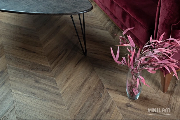 Плитка Vinilam Parquet Chevron I107516 Лувр
